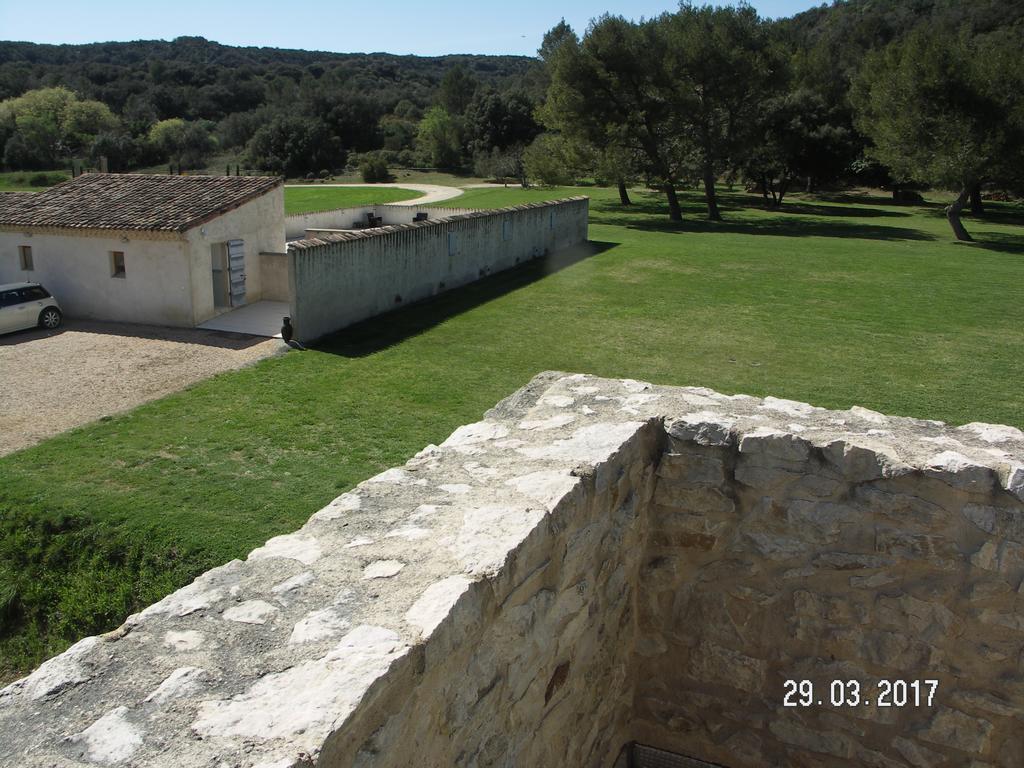 Hotel Domaine Saint Martin Valliguieres Esterno foto